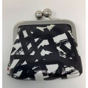 Vera Coin Change Purse Black And White Line Design With‎ Blue Satin Interior